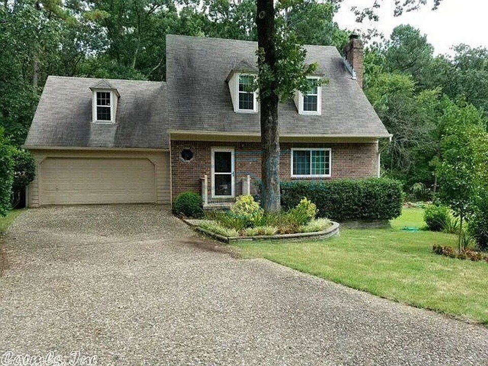 2521 Echo Valley Dr in Little Rock, AR - Building Photo