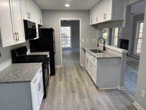 1005 Wenham Ln in Lawrenceville, GA - Building Photo - Building Photo