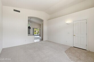 4626 E Thorn Tree Dr in Cave Creek, AZ - Foto de edificio - Building Photo