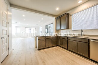 9844 W Verde Ln in Phoenix, AZ - Building Photo - Building Photo