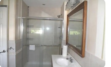 189 Newport Rd in Uniondale, NY - Building Photo - Building Photo