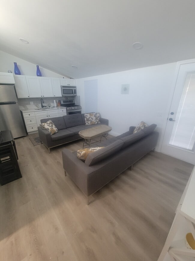 365 Avenida Andorra, Unit Casita