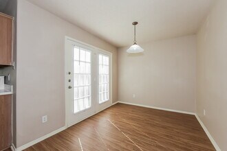 1013 Crane Cir in Saginaw, TX - Building Photo - Building Photo