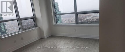 30 Elm Dr W in Mississauga, ON - Building Photo - Building Photo