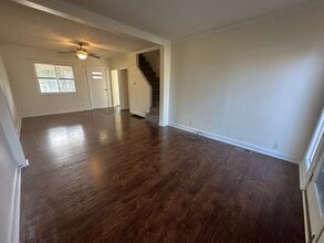 243 W Pine St in Grove City, PA - Building Photo - Building Photo