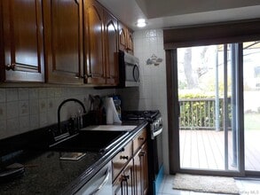 12 Sycamore Ln in Commack, NY - Building Photo - Building Photo