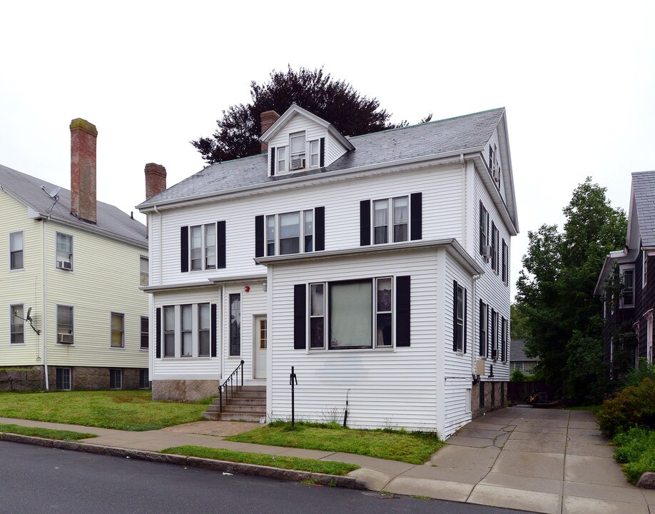 115 Hillman St in New Bedford, MA - Building Photo