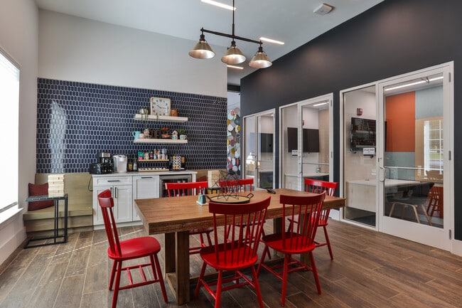 Flagship Carrollton in Carrollton, GA - Foto de edificio - Interior Photo