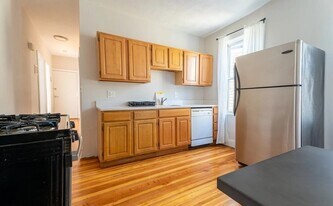 33 Edison Green in Boston, MA - Building Photo