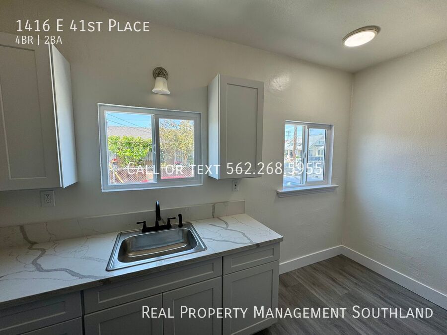 1416 E 41st Pl in Los Angeles, CA - Building Photo
