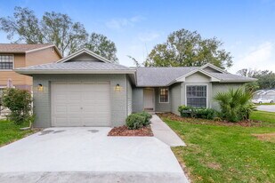 12722 Trowbridge Ln in Tampa, FL - Building Photo