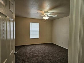 2200 Elizabeth Ave in Muskogee, OK - Building Photo - Building Photo