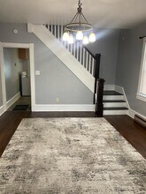 104 S 4th St, Unit Casa in Frackville, PA - Foto de edificio - Building Photo