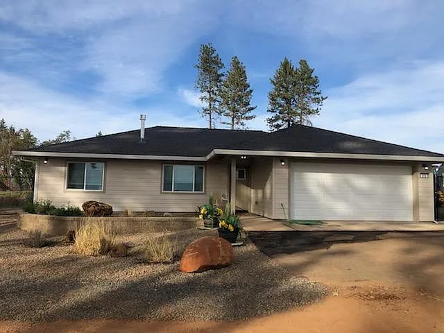 property at 819 Regnier Ln