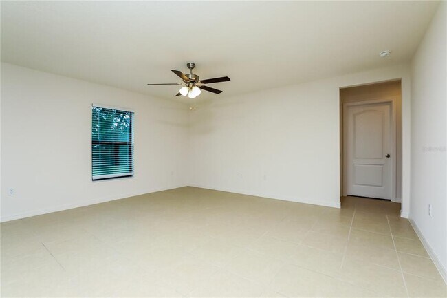 35685 Rose Moss Ave in Leesburg, FL - Building Photo - Building Photo