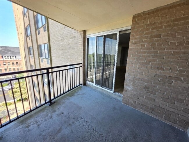 1025 Hancock St in Quincy, MA - Building Photo - Building Photo