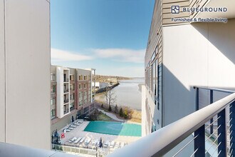 240 E Shore Rd, Unit SI FL5-ID1852A in Great Neck, NY - Building Photo - Building Photo