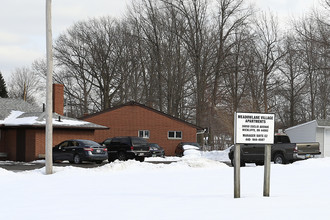 Meadow Lane Apartments in Wickliffe, OH - Building Photo - Building Photo