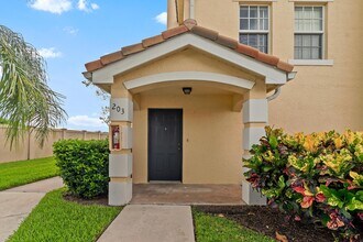 152 SW Peacock Blvd in Port St. Lucie, FL - Building Photo - Building Photo