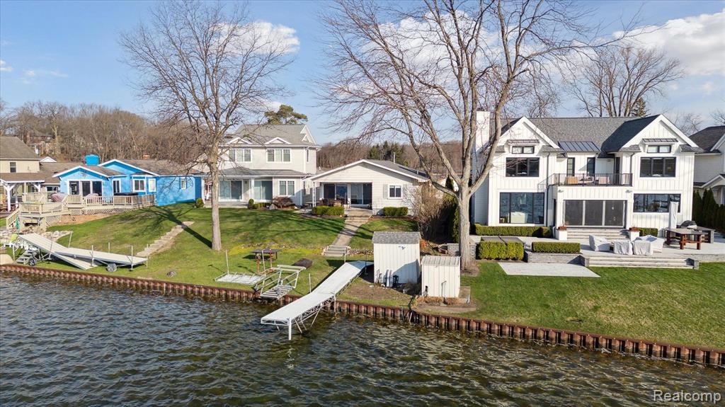 4071 Homestead Dr in Howell, MI - Building Photo