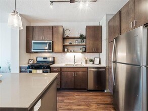 811 Washington Ave S in Minneapolis, MN - Building Photo - Building Photo