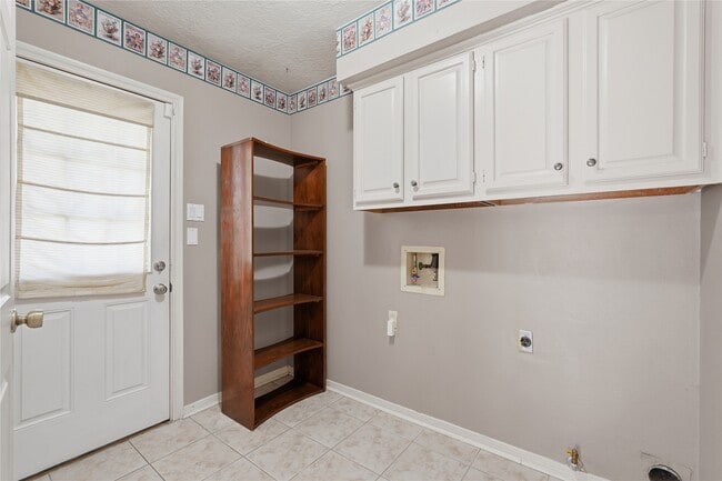 property at 3823 Village Oaks Dr