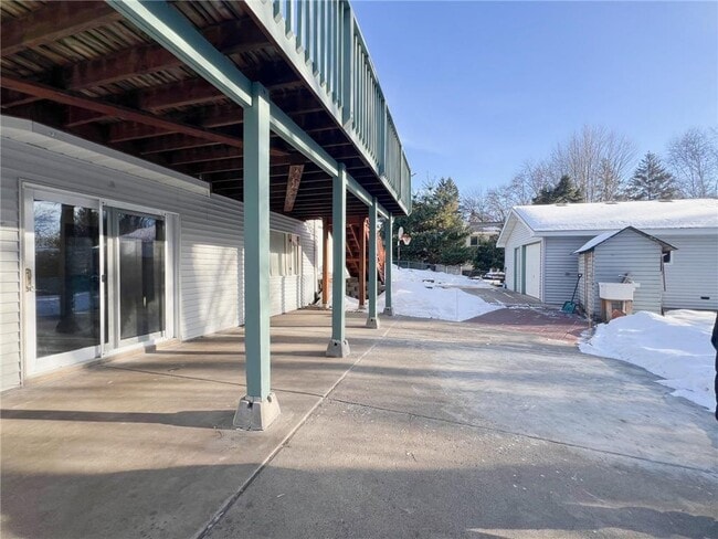 property at 11331 W River Rd