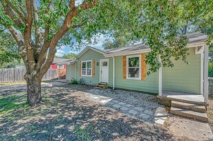 3904 Speight Ave in Waco, TX - Building Photo