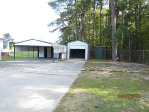 3180 Homestead Rd in Sumter, SC - Building Photo - Building Photo