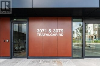 3071 Trafalgar Rd in Oakville, ON - Building Photo - Building Photo
