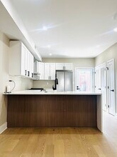 5612 2nd Pl NW in Washington, DC - Foto de edificio - Building Photo