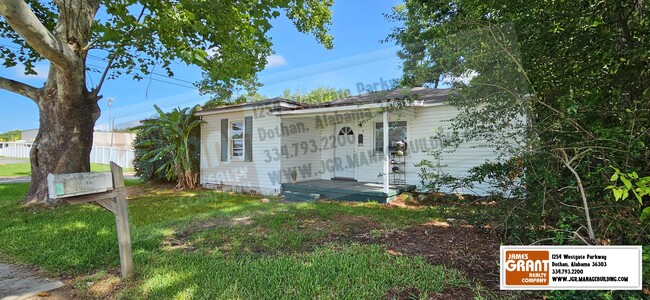 property at 310 W Lafayette St