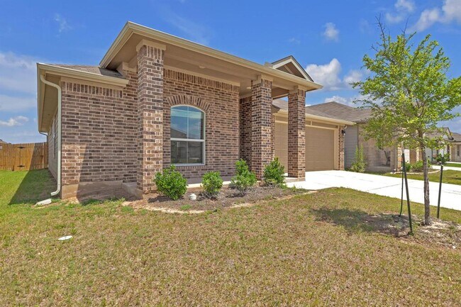 120 Krause Spgs Dr in Hutto, TX - Building Photo - Building Photo