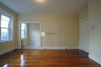 224 Kelton St, Unit 10 in Boston, MA - Building Photo - Building Photo