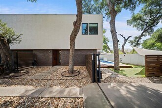 2017 Kinney Ave in Austin, TX - Building Photo - Building Photo