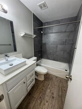 1910 Westridge Dr in Austin, TX - Building Photo - Building Photo