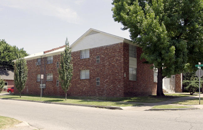 1201 S Rockford Ave in Tulsa, OK - Foto de edificio - Building Photo