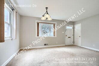 10239 Parkwood Dr in Kensington, MD - Building Photo - Building Photo