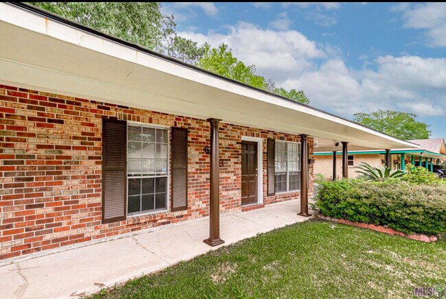 6731 Maplewood Dr in Baton Rouge, LA - Foto de edificio - Building Photo