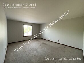 21 Jefferson St in Oswego, IL - Building Photo - Building Photo