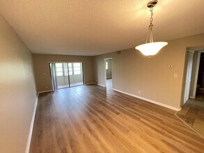 8161 SW 24th Ct in Davie, FL - Building Photo - Building Photo