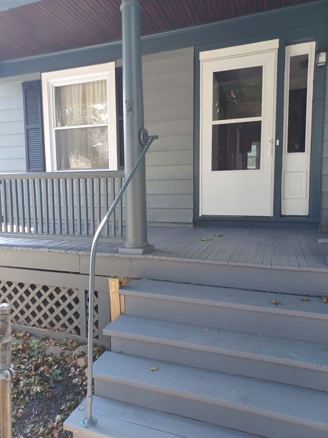 property at 39 Poplar St
