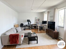 74 Gardner St, Unit 10 in Boston, MA - Building Photo
