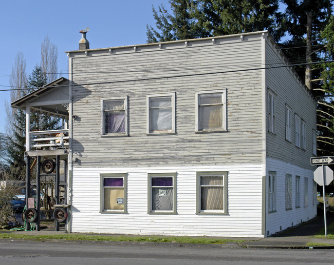 701 S Tower Ave in Centralia, WA - Building Photo - Building Photo