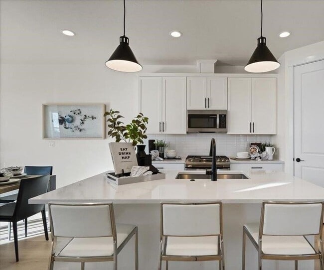 property at 386 N Lagrasse Ln