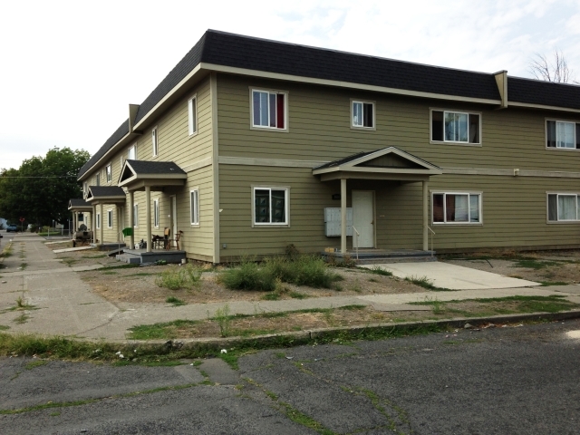 1405 N Lincoln St in Spokane, WA - Building Photo