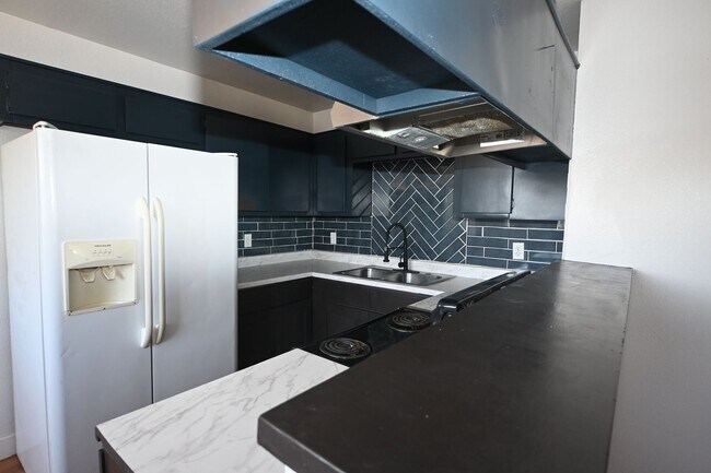 1512 Cobb Ln in Las Vegas, NV - Building Photo - Building Photo