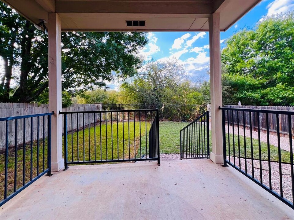 16316 Castletroy Dr in Austin, TX - Building Photo