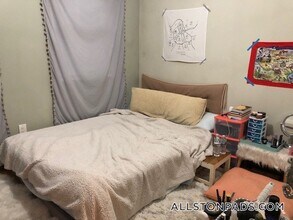 77 Easton St, Unit 1 in Boston, MA - Building Photo - Building Photo