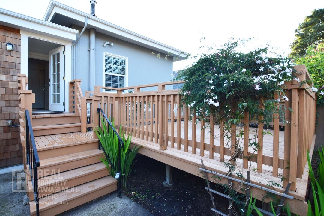 1435 Parker St-Unit -1435 Parker Street, Unit B in Berkeley, CA - Building Photo